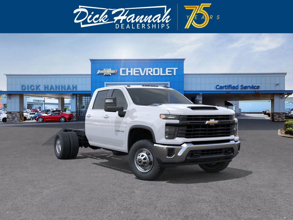 2025 Chevrolet Silverado 3500HD Work Truck's photo