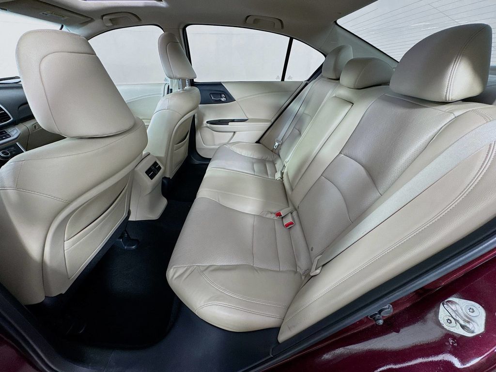 2013 Honda Accord Touring photo 29