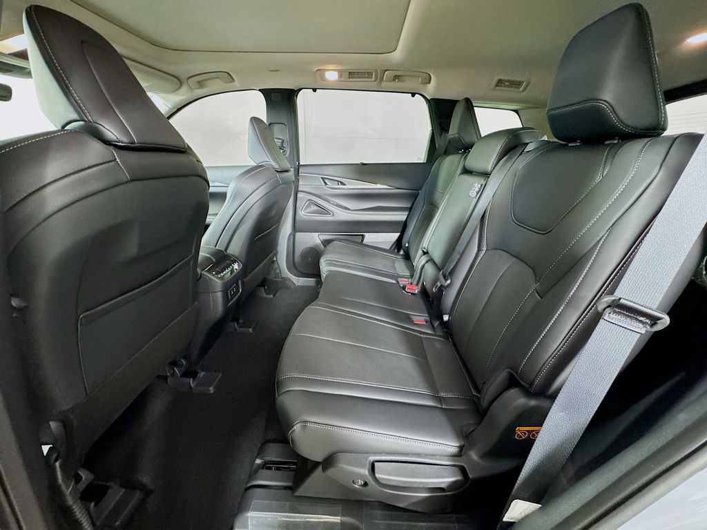 2026 Infiniti QX60 Luxe photo 26