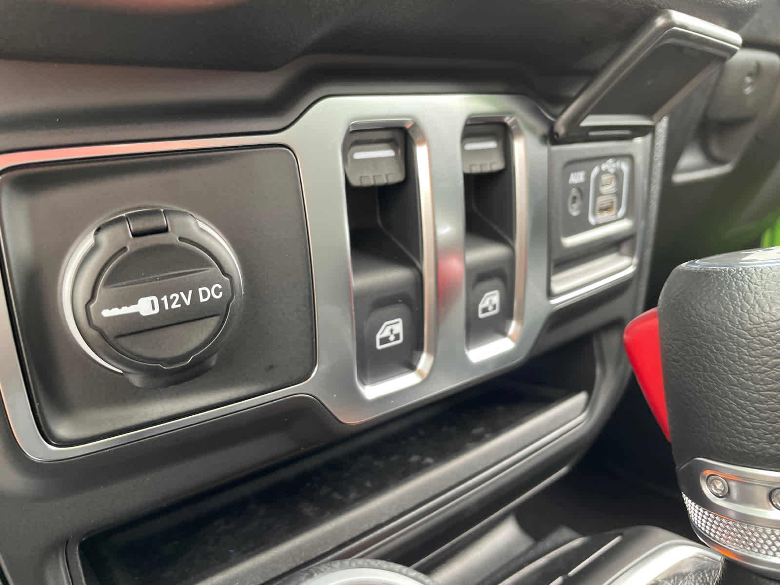 2025 Jeep Wrangler Sport photo 21