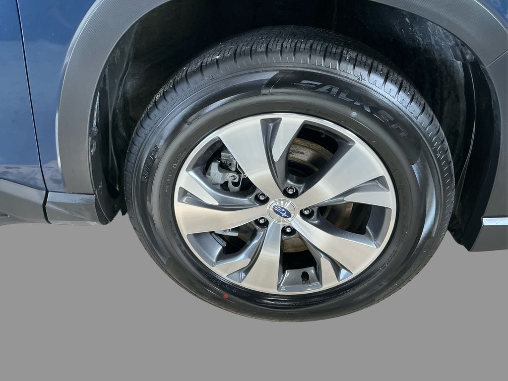 2024 Subaru Ascent Premium photo 13