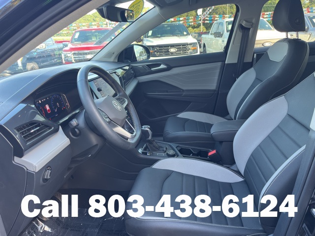 2024 Volkswagen Taos SEL photo 3