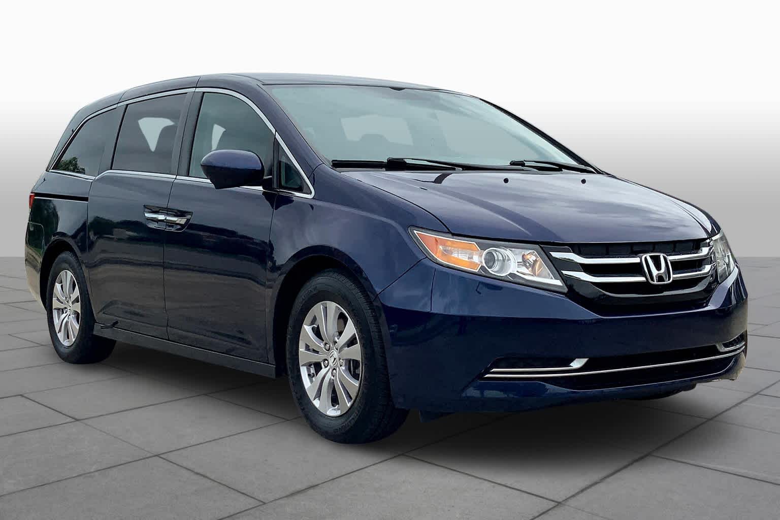 2015 Honda Odyssey EX photo 2