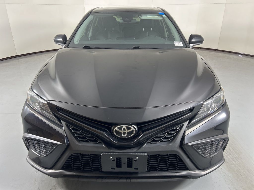2021 Toyota Camry SE photo 4