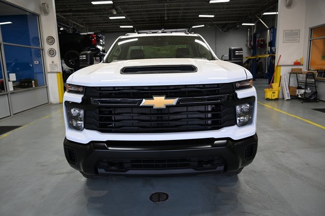 2026 Chevrolet Silverado 2500HD photo 2