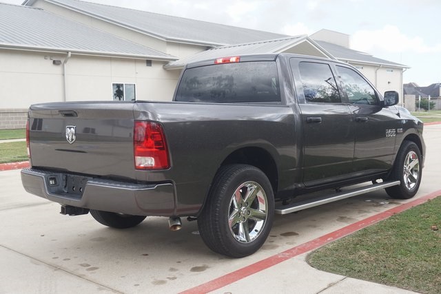 2018 Ram 1500 Express photo 2