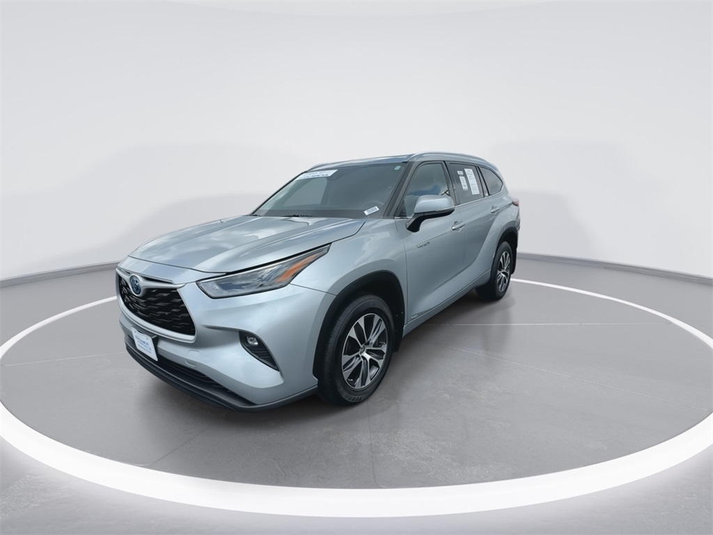 2021 Toyota Highlander Hybrid XLE photo 4