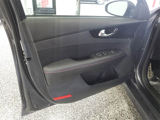2023 Kia Forte GT photo 7