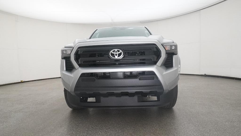 2025 Toyota Tacoma SR XtraCab photo 3