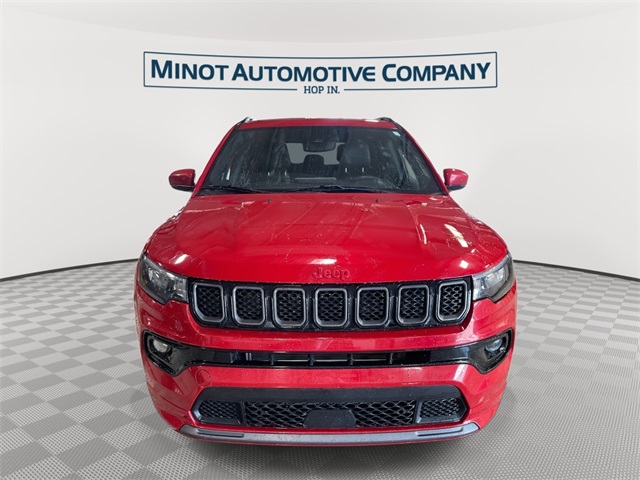 2023 Jeep Compass Limited photo 3