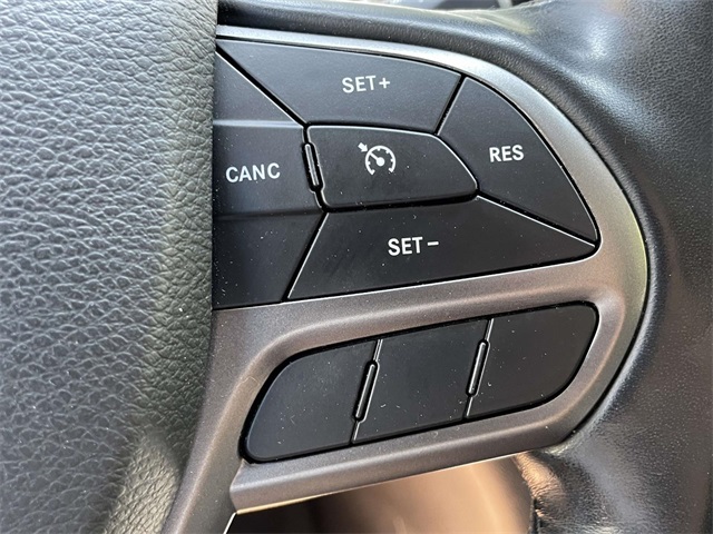2020 Jeep Cherokee Limited photo 26