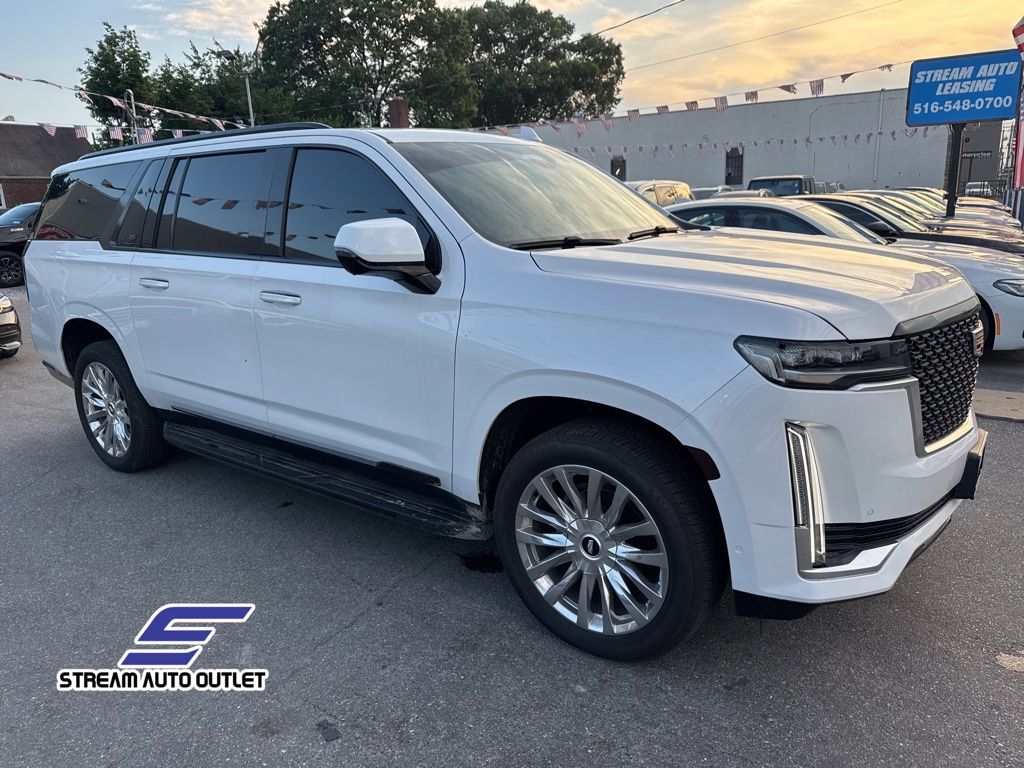 2022 Cadillac Escalade ESV Premium Luxury photo 7