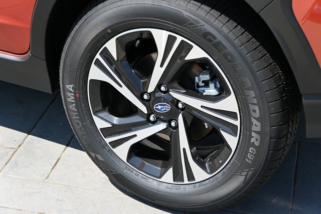 2025 Subaru Crosstrek Premium photo 9