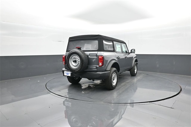 2025 Ford Bronco Base photo 4