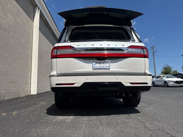2018 Lincoln Navigator Black Label photo 15