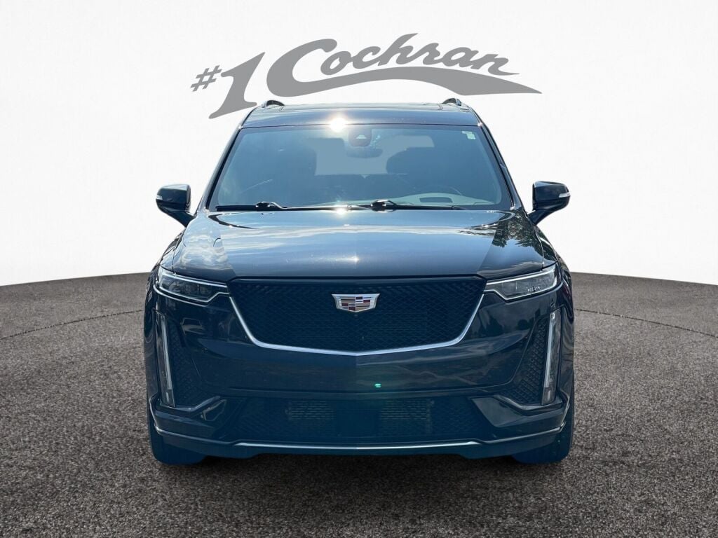 2024 Cadillac XT6 Sport photo 2