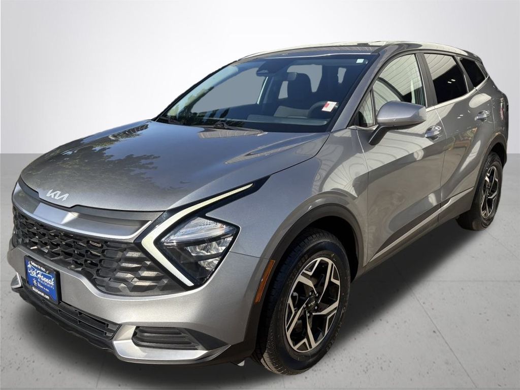 2023 Kia Sportage LX photo 2