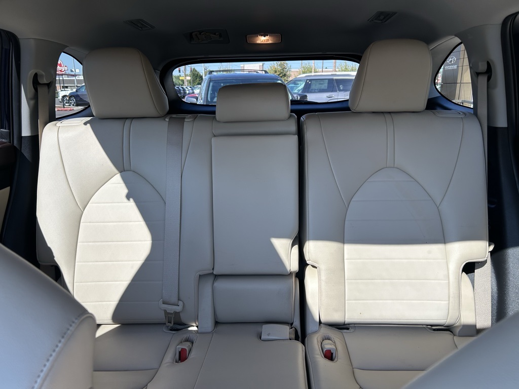 2022 Toyota Highlander Hybrid XLE photo 19