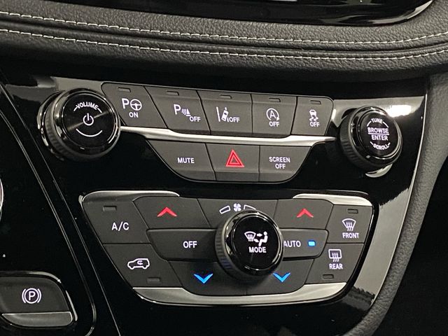 2025 Chrysler Pacifica photo 41