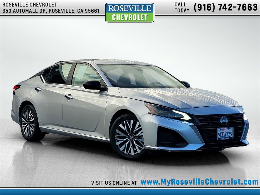 2024 Nissan Altima SV