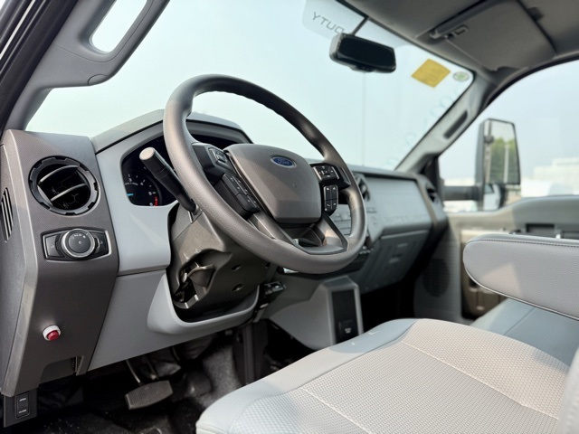 2026 Ford F-650 photo 13