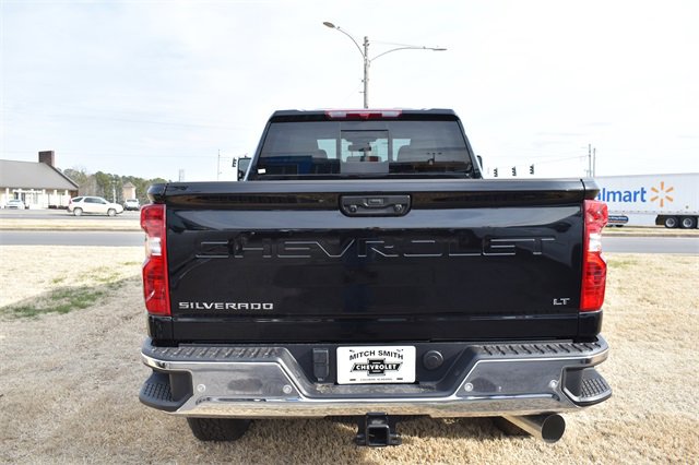 2025 Chevrolet Silverado 2500HD LT photo 5