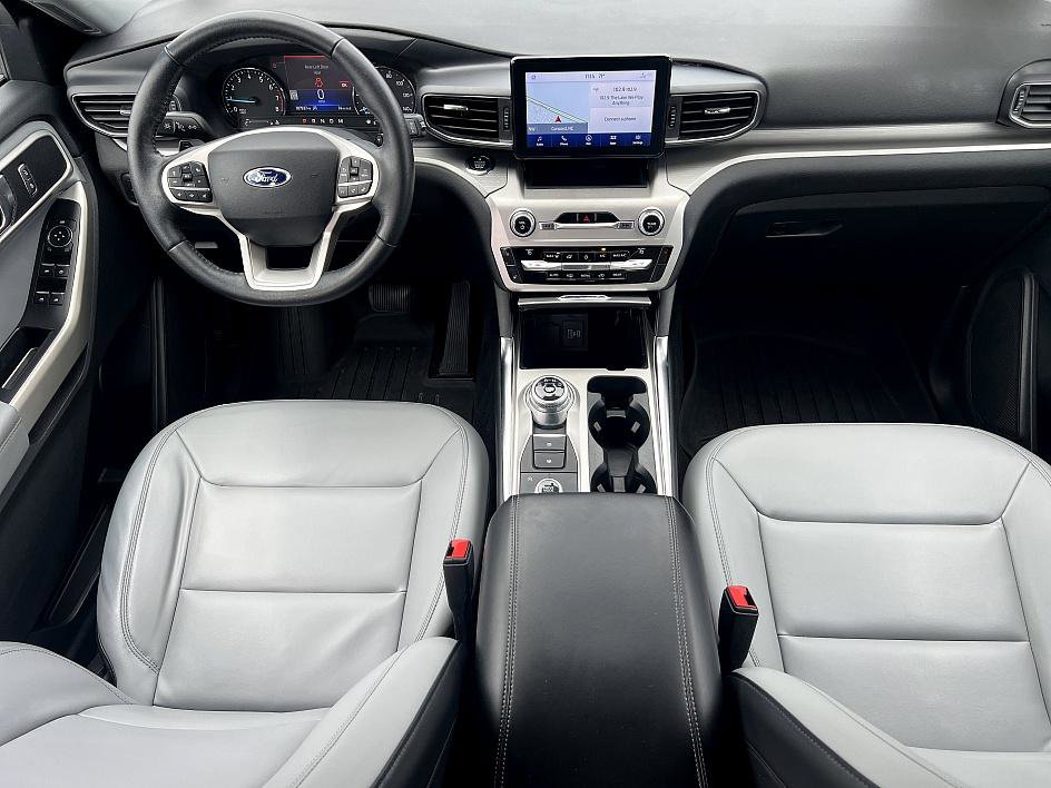 2021 Ford Explorer XLT photo 14