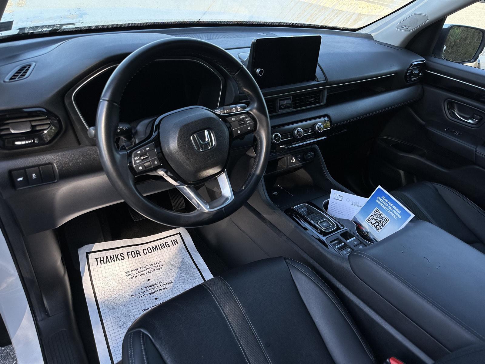 2023 Honda Pilot Touring photo 9