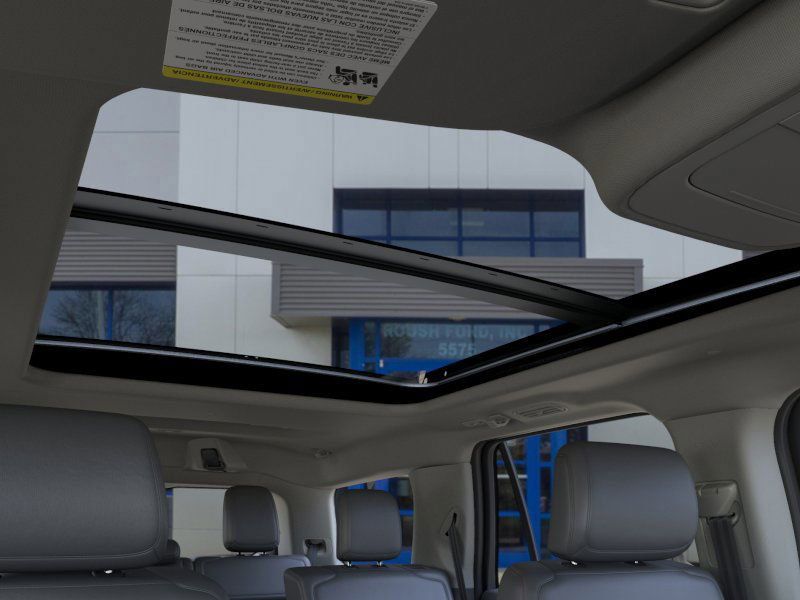 2025 Ford Expedition photo 21