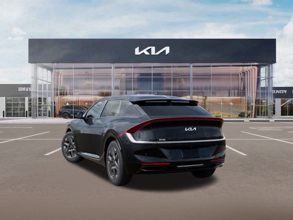 2025 Kia EV6 Light photo 2