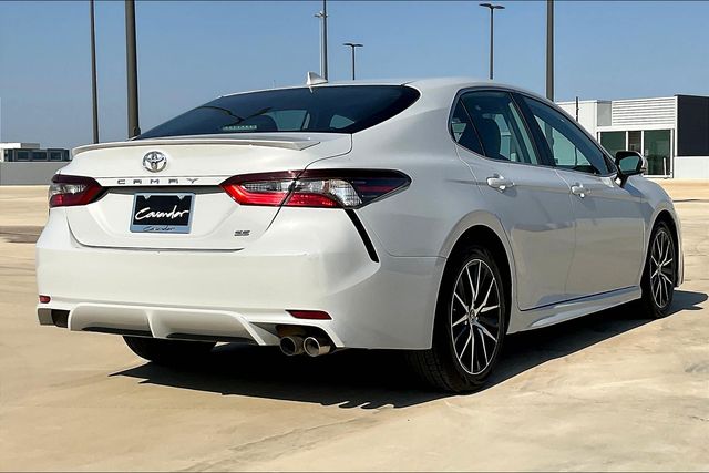 2023 Toyota Camry SE photo 2