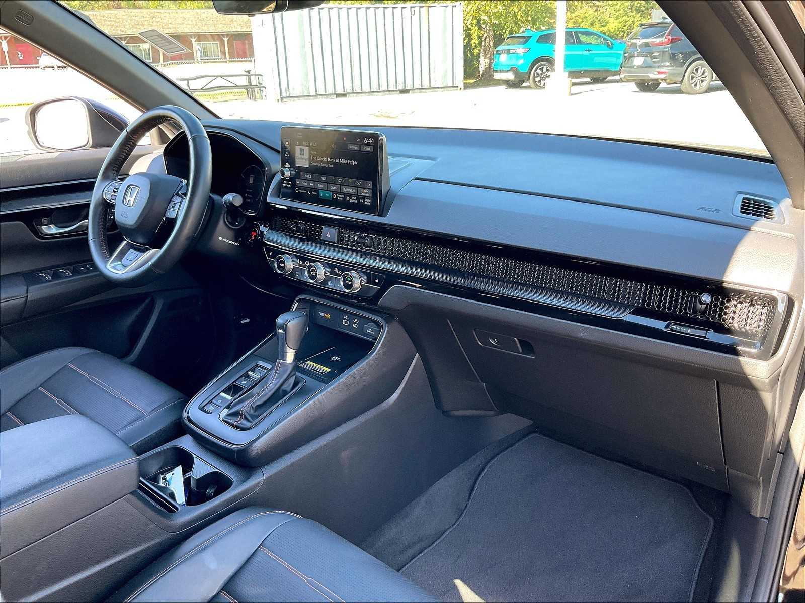 2023 Honda CR-V Hybrid Sport Touring photo 19