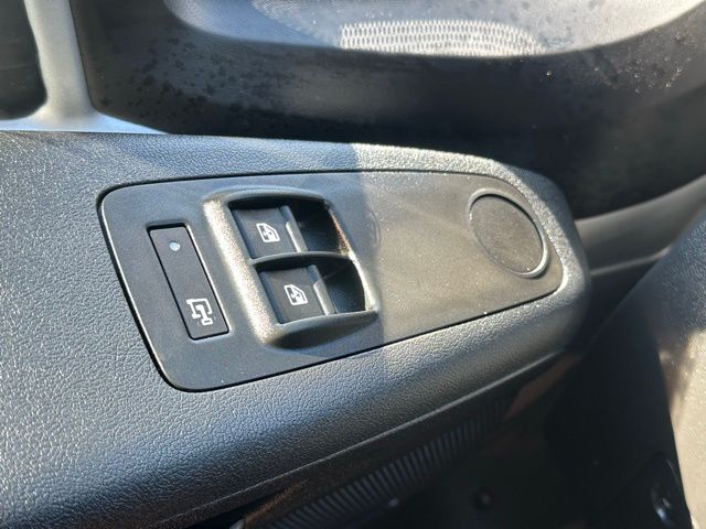 2025 Ram ProMaster 1500 Tradesman photo 17