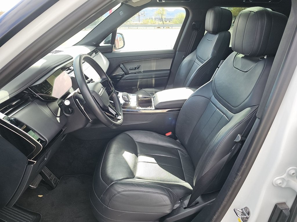 2024 Land Rover Range Rover Sport P400 Dynamic SE photo 3