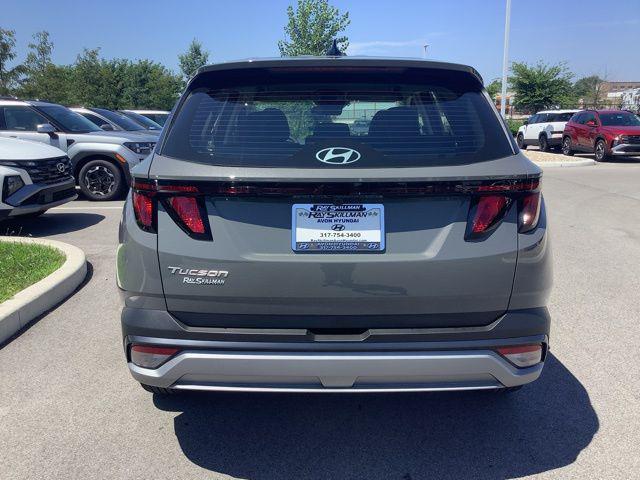 2025 Hyundai Tucson SE photo 6