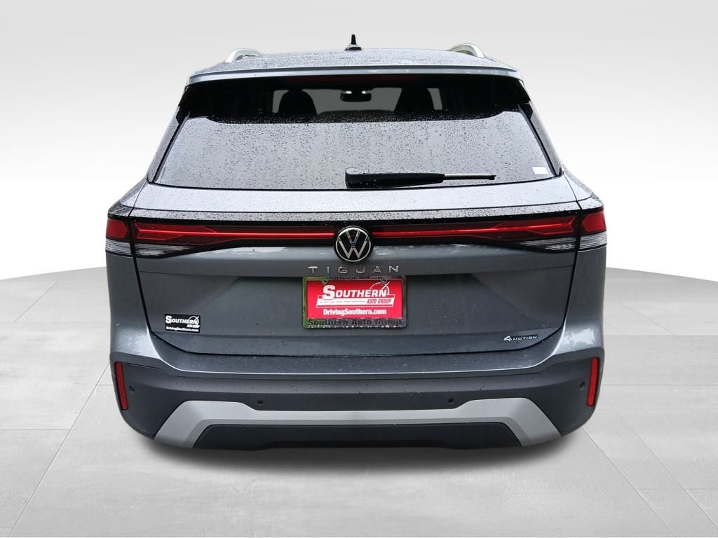 2025 Volkswagen Tiguan S photo 3
