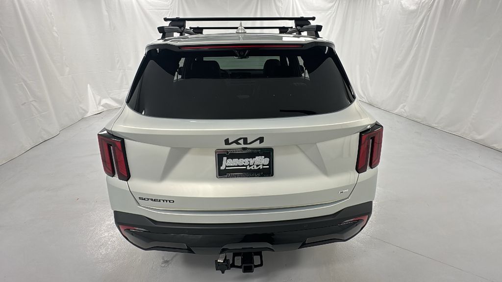 2026 Kia Sorento X-Line SX Prestige photo 4