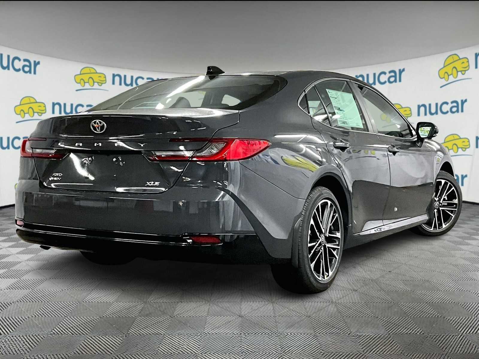 2025 Toyota Camry XLE photo 6