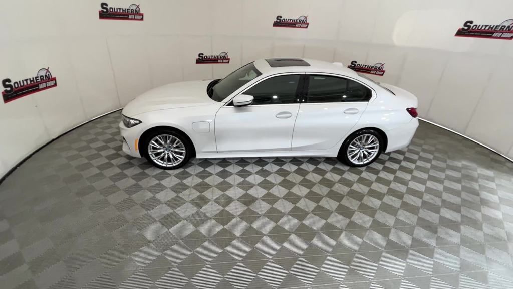 2024 Bmw 330e xDrive photo 12
