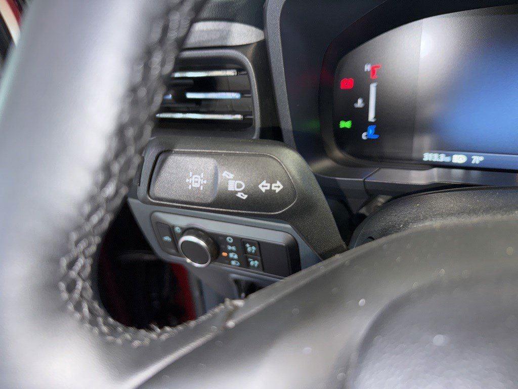 2025 Ford Maverick XLT photo 33
