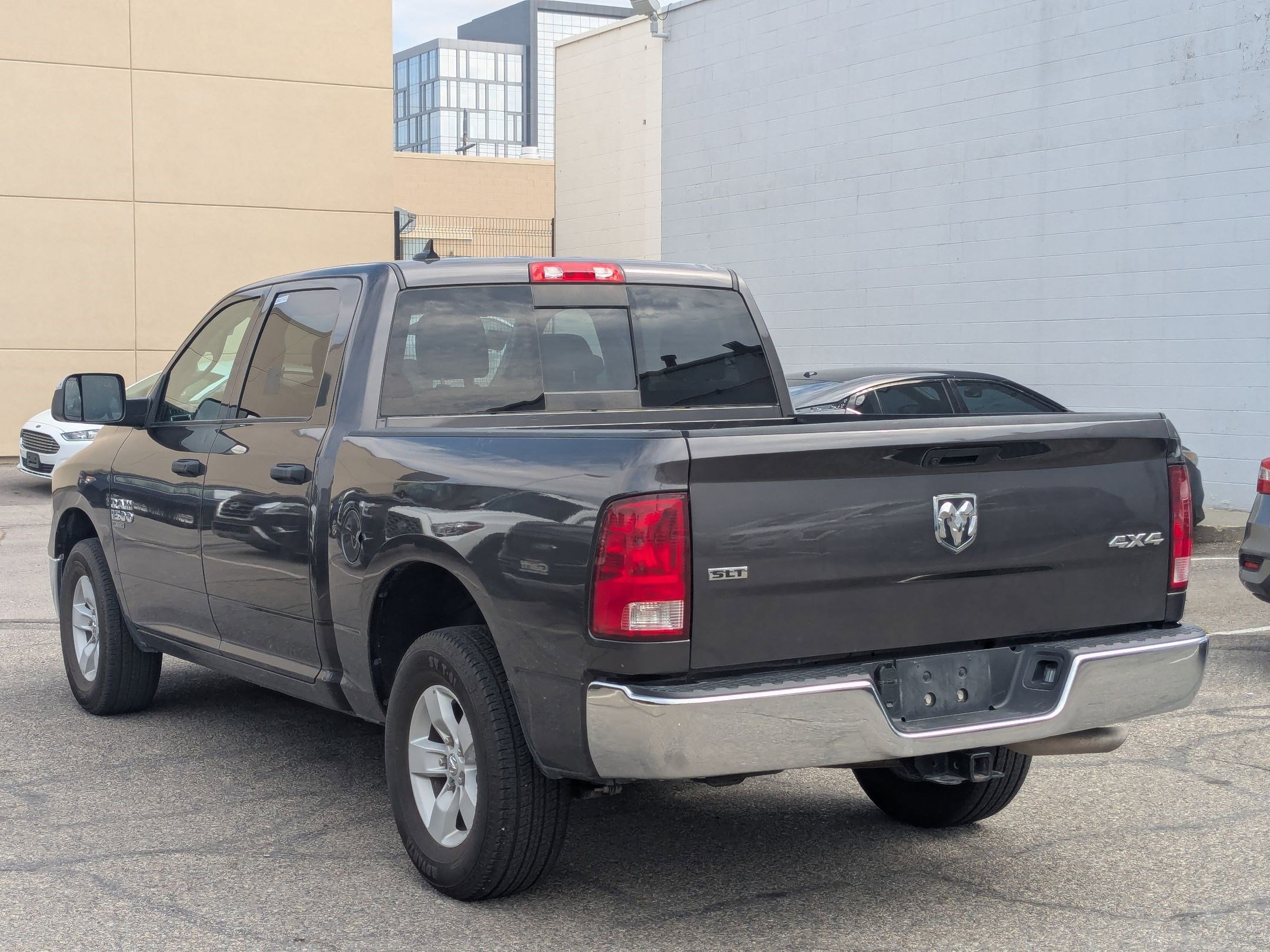 2023 Ram 1500 Classic SLT photo 5