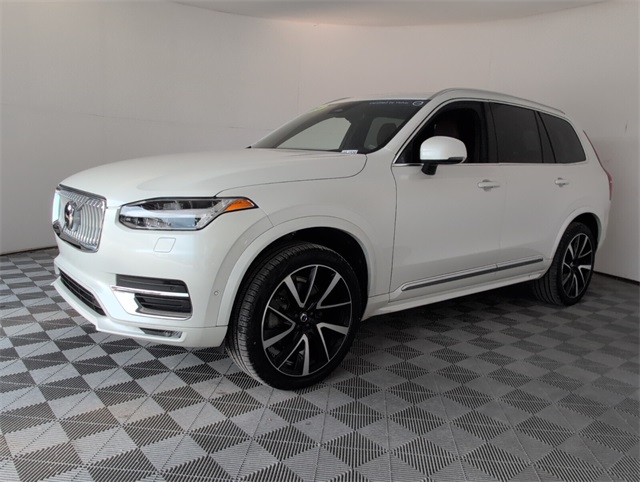 2024 Volvo XC90 Plus photo 4
