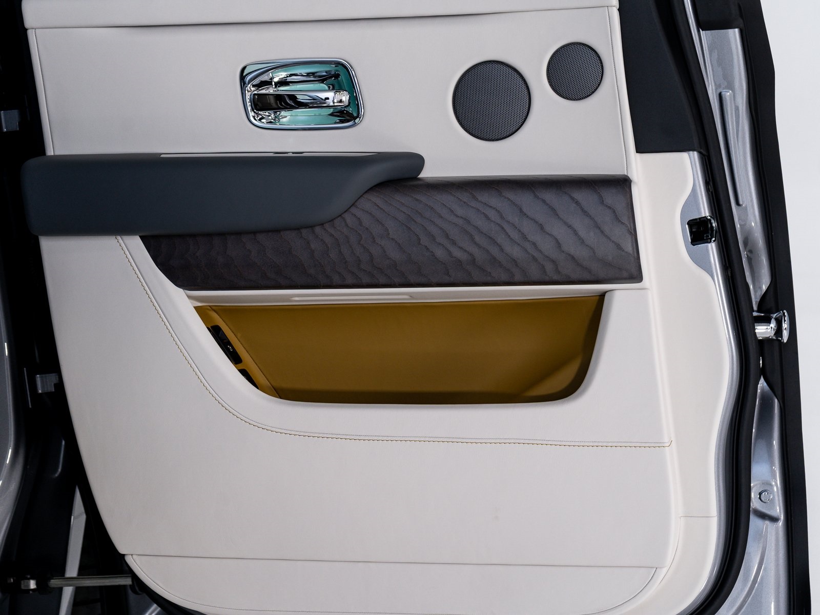 2026 Rolls Royce Cullinan RR photo 21