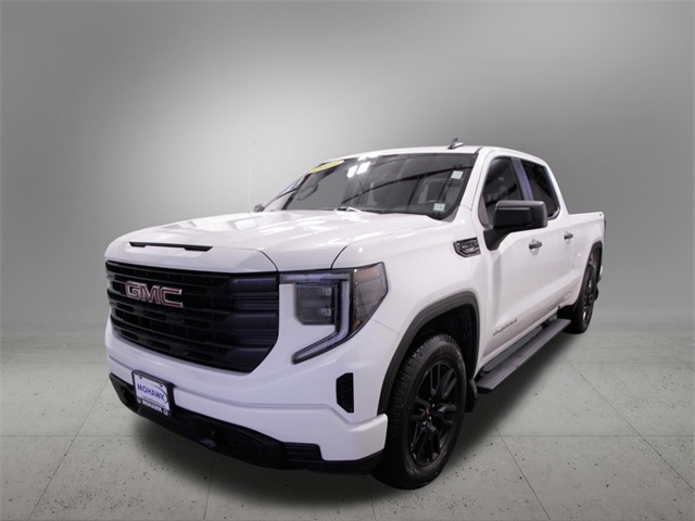 2023 GMC Yukon Denali's photo