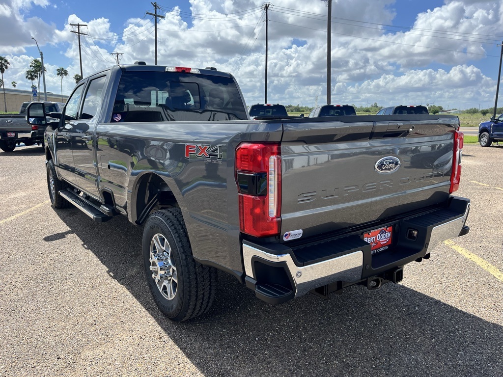 2026 Ford F-350 Lariat photo 5