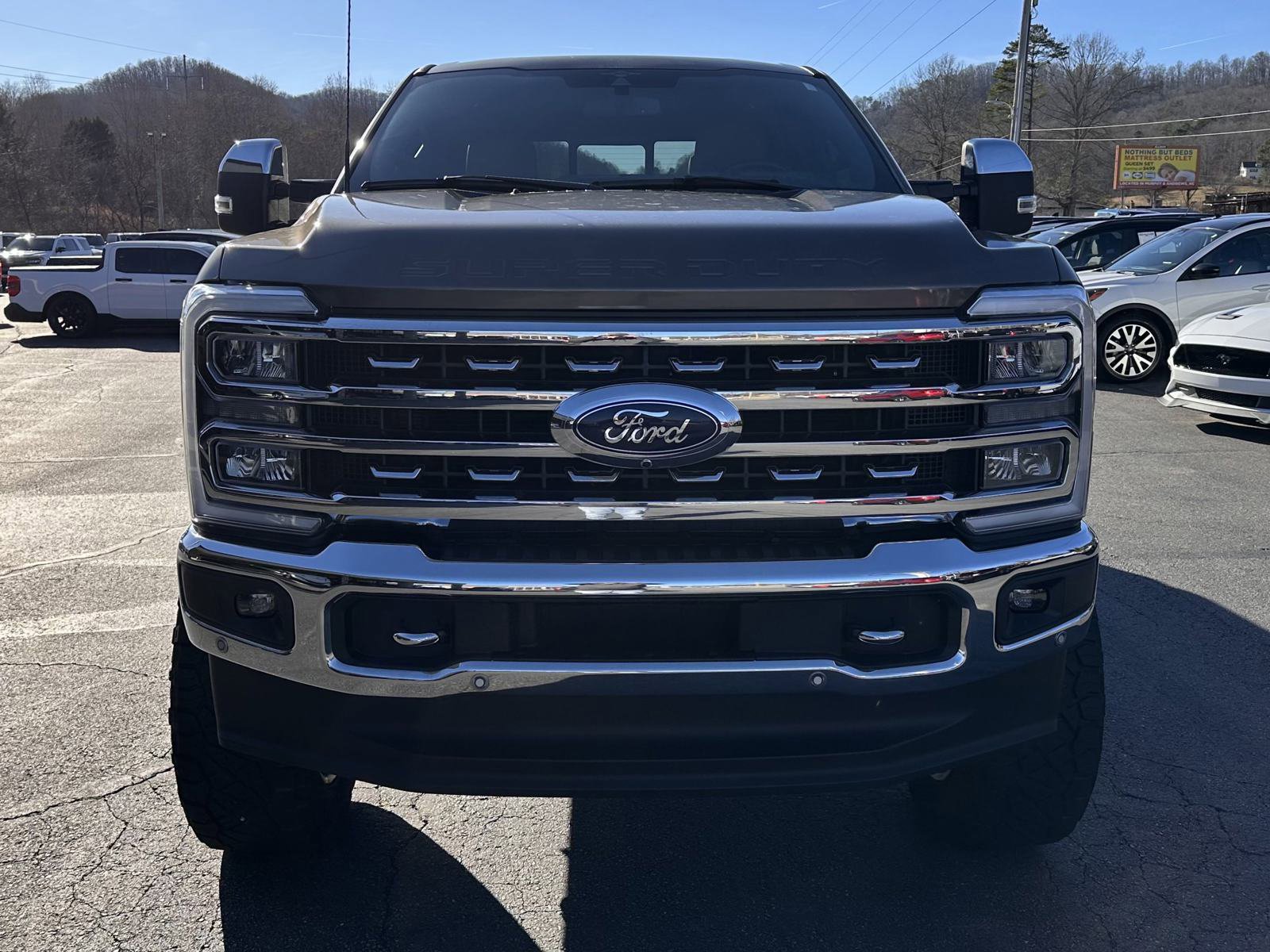 2023 Ford F-250 Lariat photo 3
