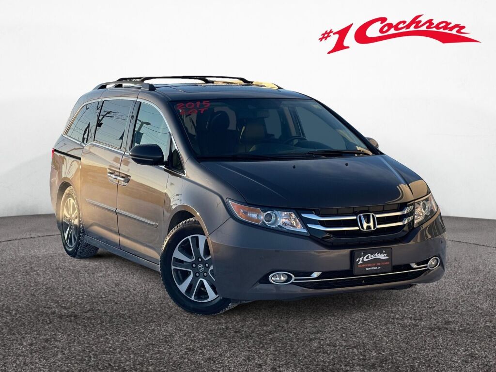 2015 Honda Odyssey Touring Elite's photo