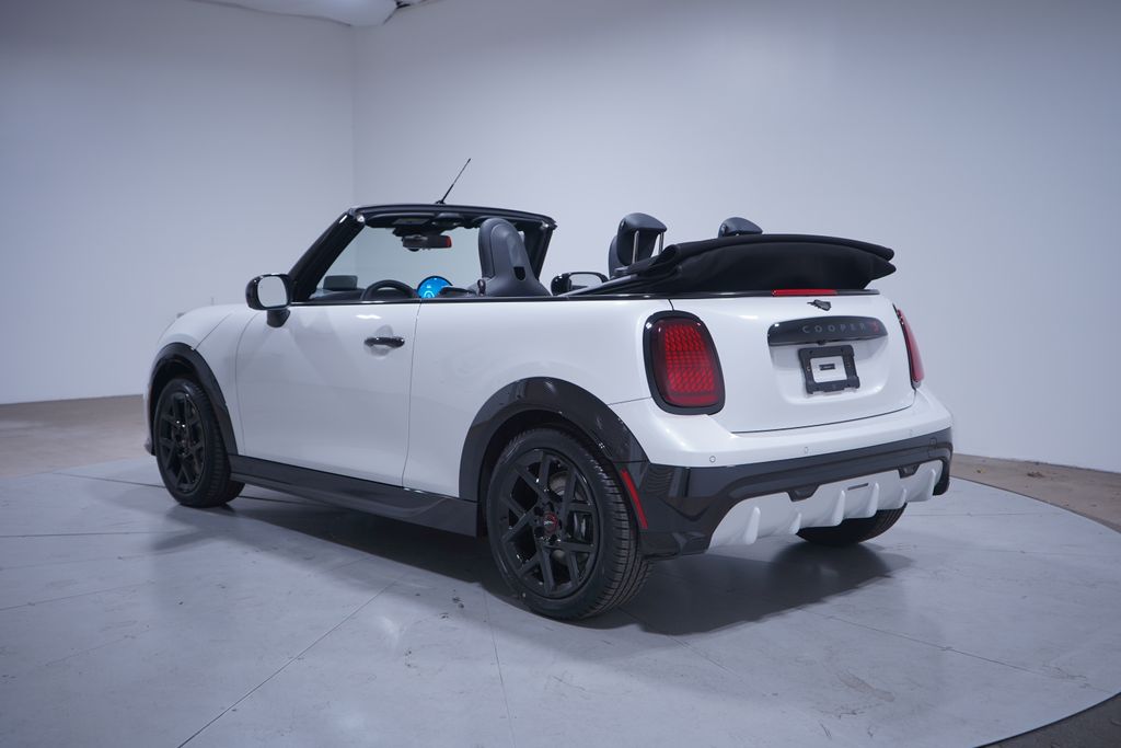 2026 Mini Cooper Convertible Iconic photo 7