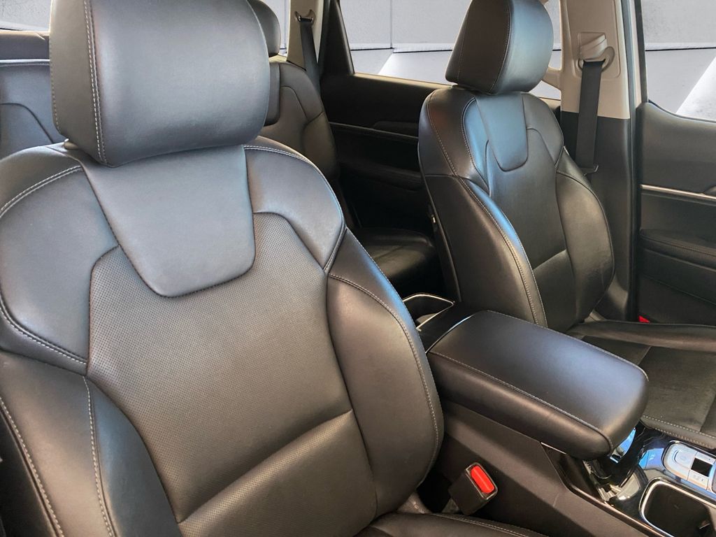 2022 Kia Telluride LX photo 10