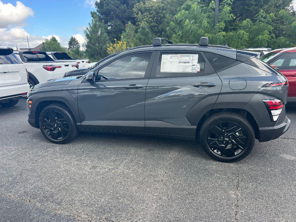 2026 Hyundai Kona SEL photo 3